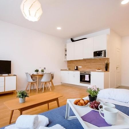 Residential Barona Apartments In Riga Centre Ngoại thất bức ảnh