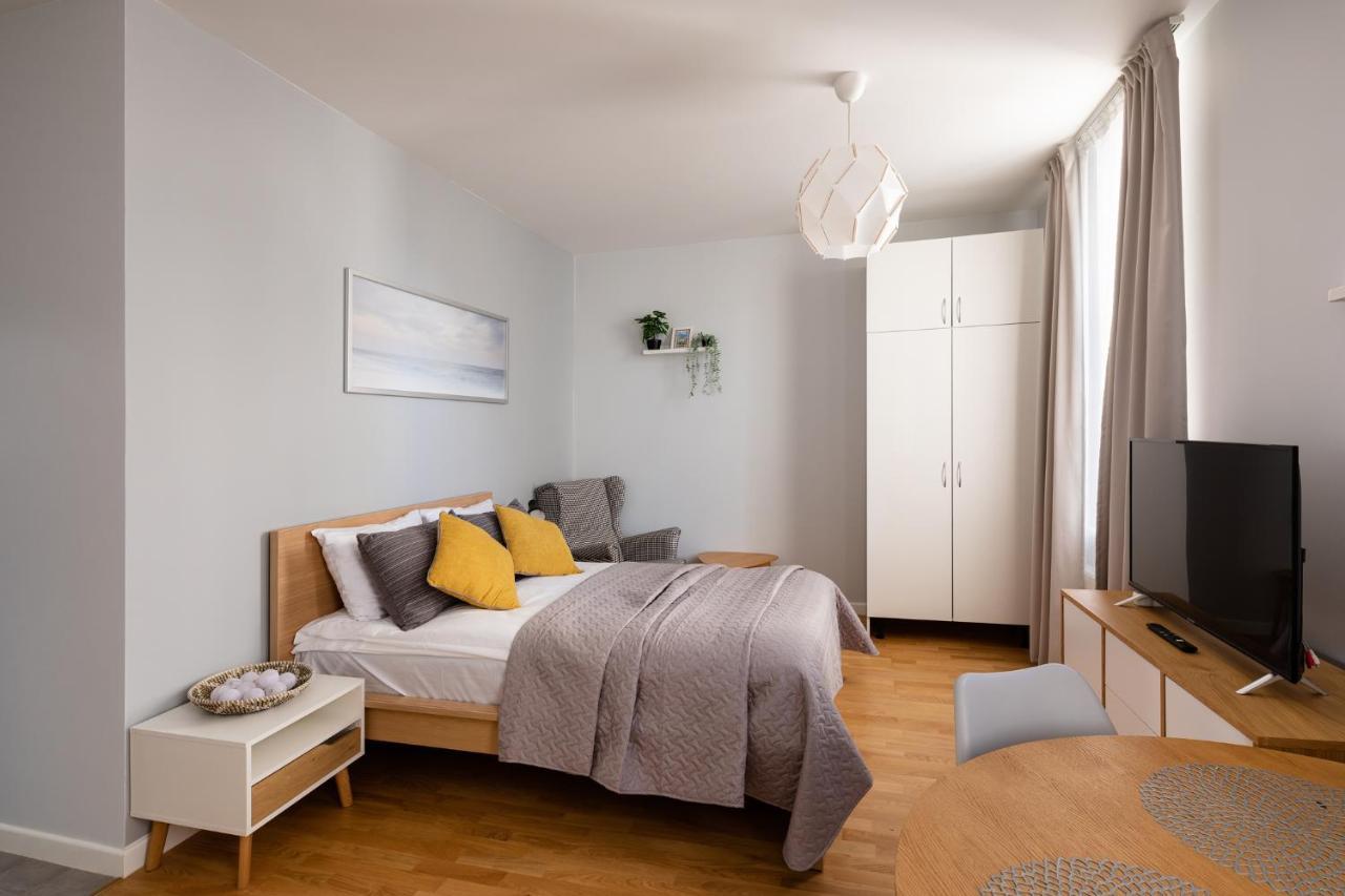 Residential Barona Apartments In Riga Centre Ngoại thất bức ảnh